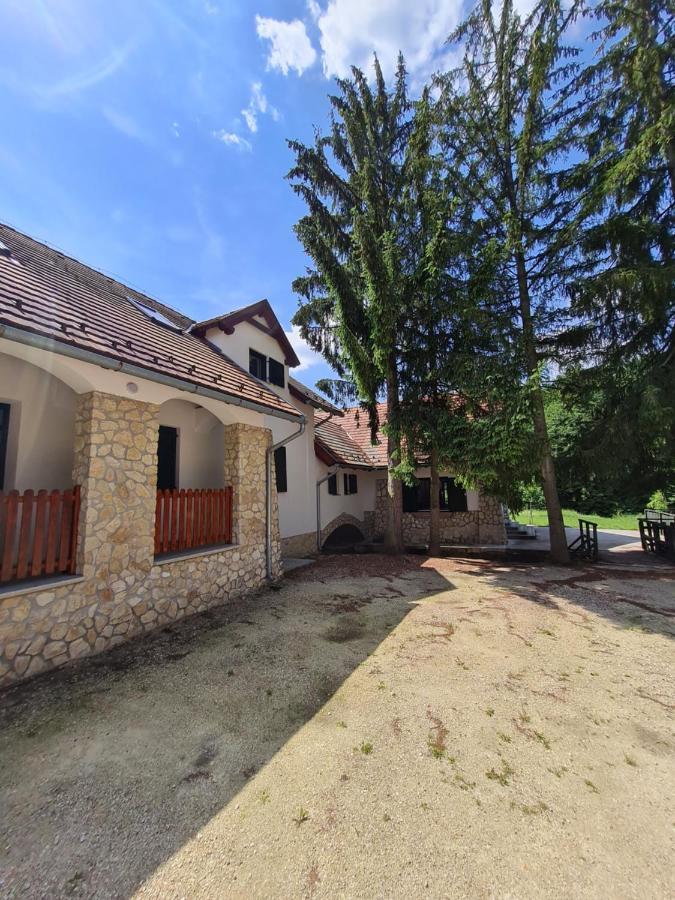Patakmalom Vendégház Döbrönte Exterior foto